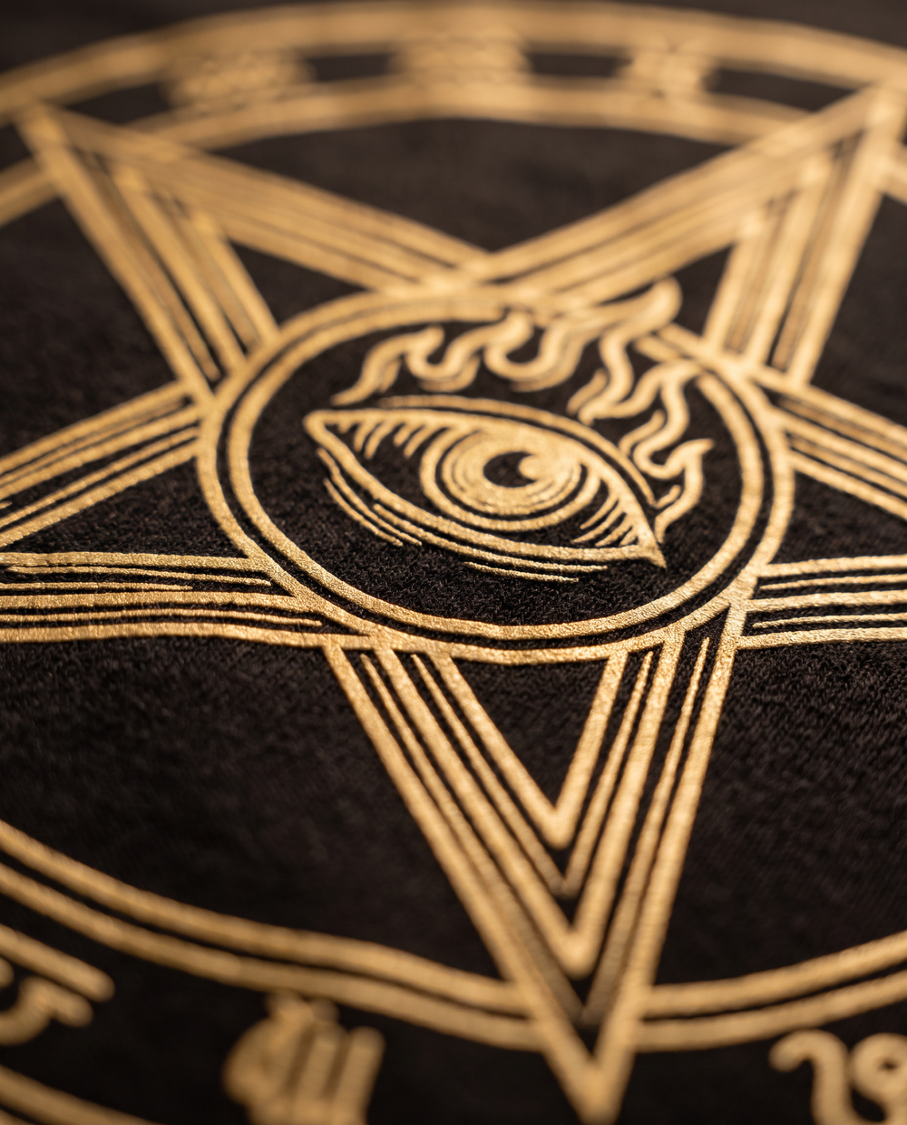 The Elder Sign print detail